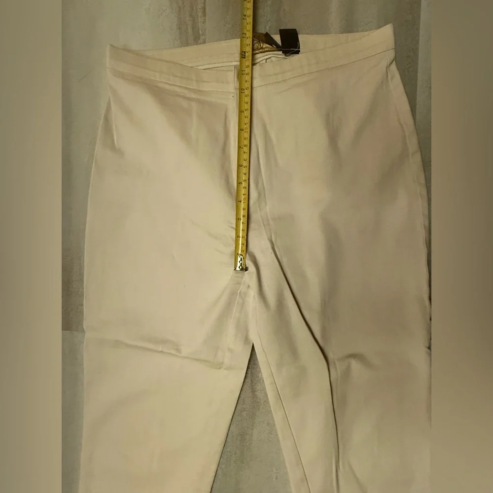 stretch pants with floral embroidery - Picture 7 of 8